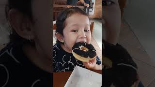 ayo makan donat jco