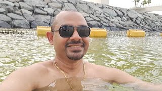 ඩුබායි beach එකක නාන්න ගියා..