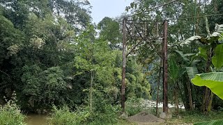 Bekas Jembatan Gantung Penghubung Desa Karanganyar dengan Desa Gembongan Yang sudah tidak terpakai