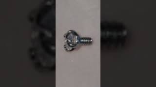 Colocando o pc medusa na boca e implante de microdermal.  Passou mal fazendo o piercing  - Parte 11