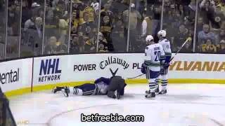 MUST SEE Mason Raymond Injury   2011 SCF Game 6    HD