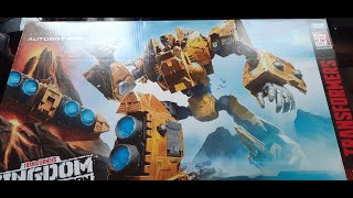 S6 E22 Autobot Ark - Unboxing The Transformers War For Cybertron Kingdom Titan Class Action Figure