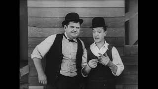 Laurel & Hardy - The Finishing Touch (1928 silent)