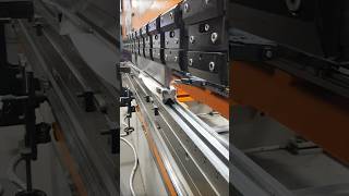 EASY METHOD FOR FABRICATION SHEETMATEL BENDING FORMING #metalmachine #ytshorts