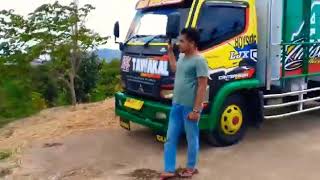 Viral, gunung pengantap dan pantai pengantap beach mendunia.