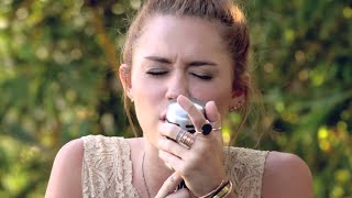 Miley Cyrus - The Backyard Sessions - "Jolene"