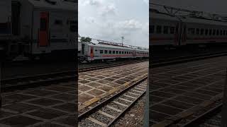 KA Dhoho di Stasiun Kertosono