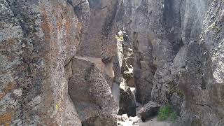 Hike through Crack-In-The-Ground in the Oregon Outback