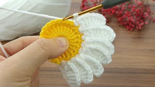 Wow very easy crochet daisy motif making #crochet #knitting