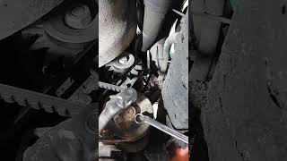 how to loosen tensioner pulley remove pulley belt range rover life hack lol