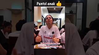 reaksi Gia makan pentol #funny #volleyball #korea #mega #indonesia