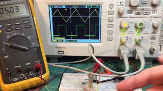 Schmitt Trigger NAND Gate Oscillator