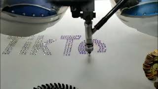 VOILA sequin beads embroidery and rhinestone fix machine factory price custom made