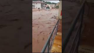 Barra do Rio Azul,🌧 A chuva intensa voltou a cidade próximo Aratiba, transbordou. #brasil