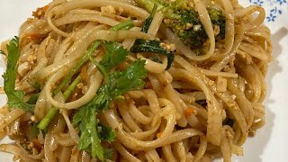 Vegan Pad Thai in 6 minutes | Glutenfree | Delicious | Easy | Simple, no exotic ingredients!