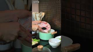 ကြက်ချဉ်စပ်ဟင်းချို Hot & Sour Chicken Soup Recipe -Thai Cuisine #shots #food #cooking #recipe