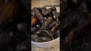 Boil mussels