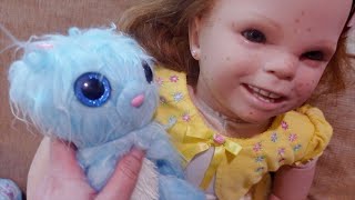 Little Mary Charlotte gets scammed! Reborn doll role play