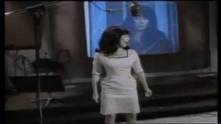 Cher - The Shoop Shoop Song (It's In His Kiss) [Official Music Video]