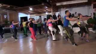 dance fitness MAMITA MUEVE "macumba"