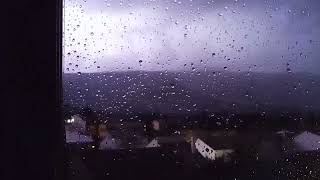 Relámpagos en la Sierra Norte de Madrid. Tormenta nocturna, centro de España 28 Junio 2024.