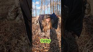 Turkey VS. Hunter - who is going to win? #hunting #turkeyhunt #turkeyseason #turkeyhunting #hunter