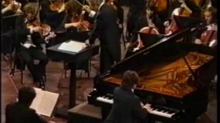 Alexei Sultanov, Rachmaninoff Piano Concerto #2 , 1st mov., part 1