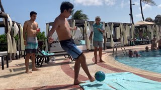 FREE KICK CHALLENGE!!! ⚽️🥅 - Playa del Carmen 2/5