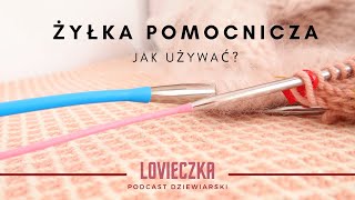 Żyłka pomocnicza jak ją używać? Odkładanie oczek na kabelek Akcesoria dziewiarskie gadżety tutorial