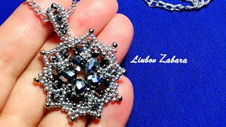 Шикарный кулон под вечерний наряд. Chic pendant for an evening outfit.