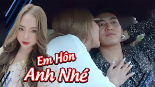 Phạm Việt Anh Tán Em Gái Thích Nếu Nều Ngay Trên Xe