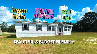 BEAUTIFUL & BUDGET FRIENDLY | Double Wide Mobile Home |Classic 56D By Clayton Homes