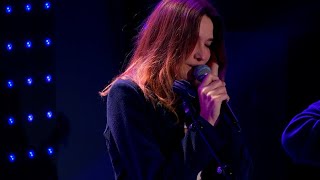 Carla Bruni - Porque te vas (Live) - Le Grand Studio RTL