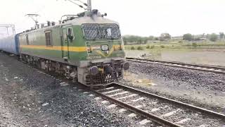 ICF NMG PARCEL EXPRESS WITH ANGUL WAG9HC CROSSING WITH 11026 AMI - PUNE EXPRESS AT AKOLNER