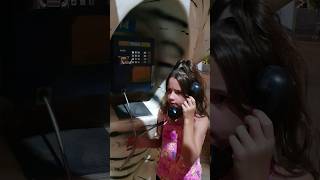 UMA LIGAÇÃO MUITO ESTRANHA - Pra quem será esse telefonema que a Babi atendeu? #shorts