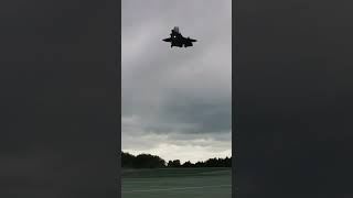 Amazing footage of an F-35 hovering in place #youtubeshorts #shorts #short