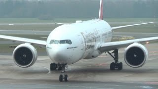 ✈ Extreme Close Emirates Boeing 777-300ER Landing And Taxiing To The Gate