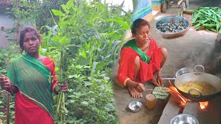 Khadi danthal cook by village desi girl Danthal with Snail Recipe // Saag danthal recipe