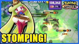 138,000 DAMAGE! THIS STOMP BUILD ON TSAREENA IS SO DEMONIC! | Pokemon Unite