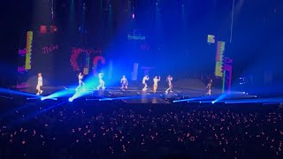 Kick It @ BLACKPINK Paris Zénith Arena