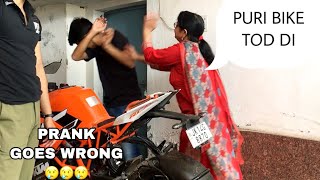 BROKEN BIKE PRANK ON MOM GOES EXTREMELY WRONG😠 | #ktm #ktmrc200 #prankonmom #prankgoeswrong #2021ktm